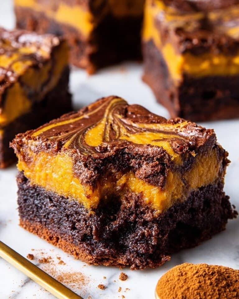Gooey Flourless Pumpkin Brownies Recipe