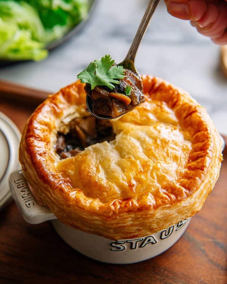 Hogwarts’ Butter Mushrooms Pot Pie Recipe